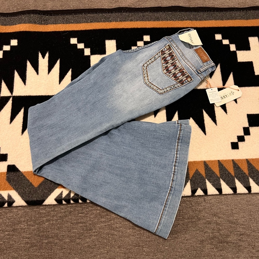 Shyanne mid rise flare NWT